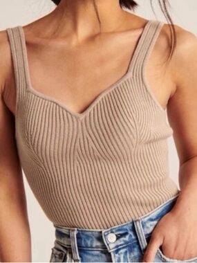 Abercrombie & Fitch Ribbed V-Neck Tank Top - Taupe